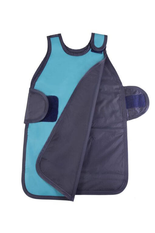 AmRay's Double-Sided apron features adjustable closures and a child-friendly design. The adjustable closures allow for a customized fit, making it a great option for growing children.